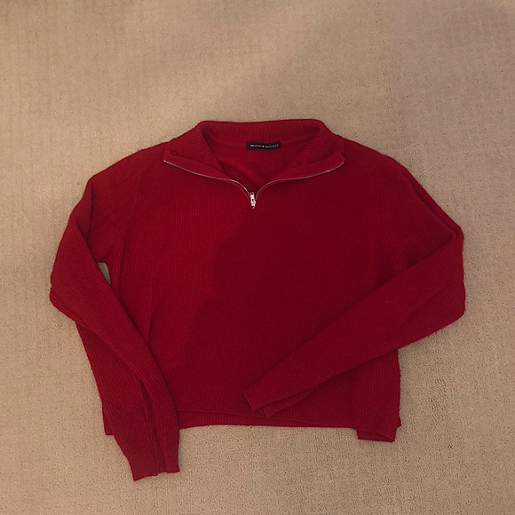 Brandy Melville Casey Sweater - Picture 1 of 2
